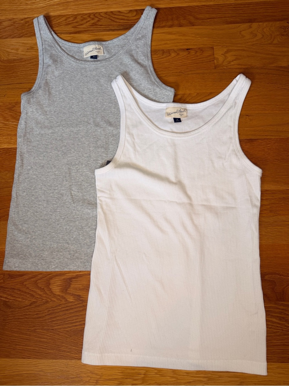 Universal Thread Ribbed Tank Top 2 Pack Gray White Size M NWOT - Picture 2 of 5